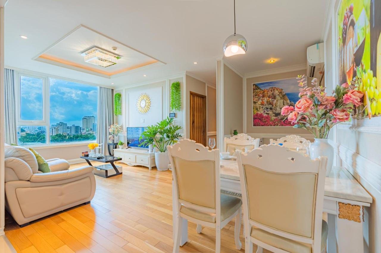 Leman Luxury Apartment *