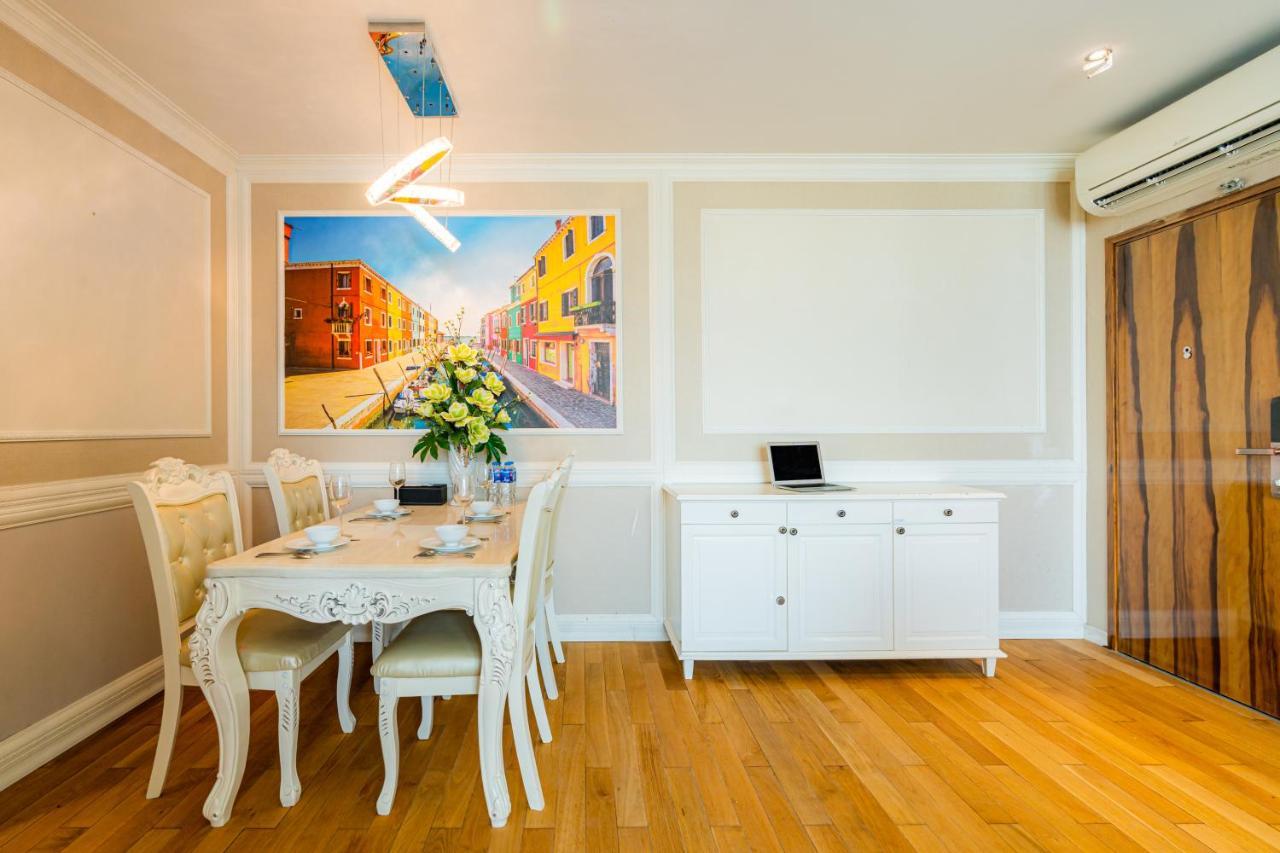 Leman Luxury * Ho Chi Minh City