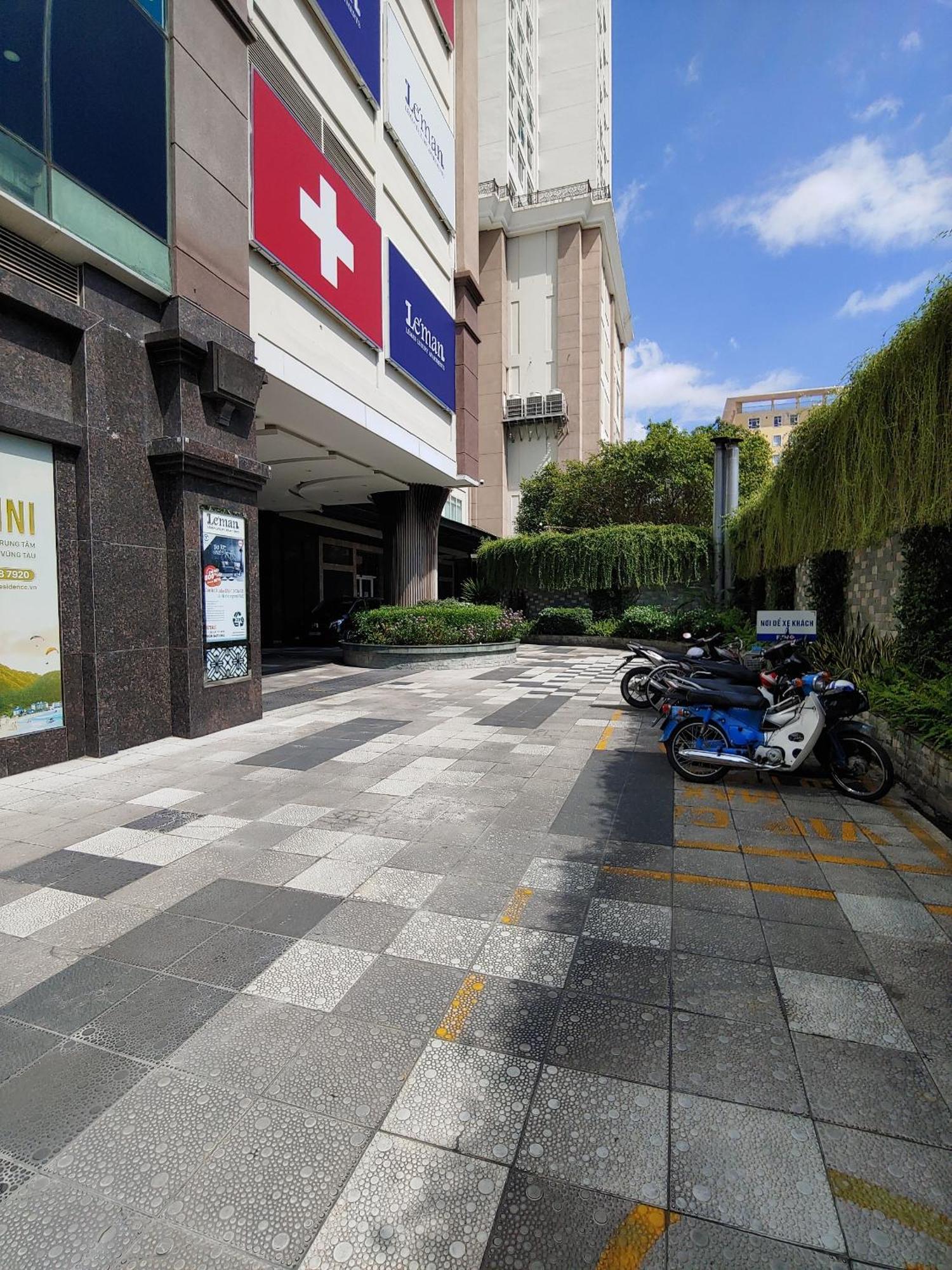 Leman Luxury * Ho Chi Minh City