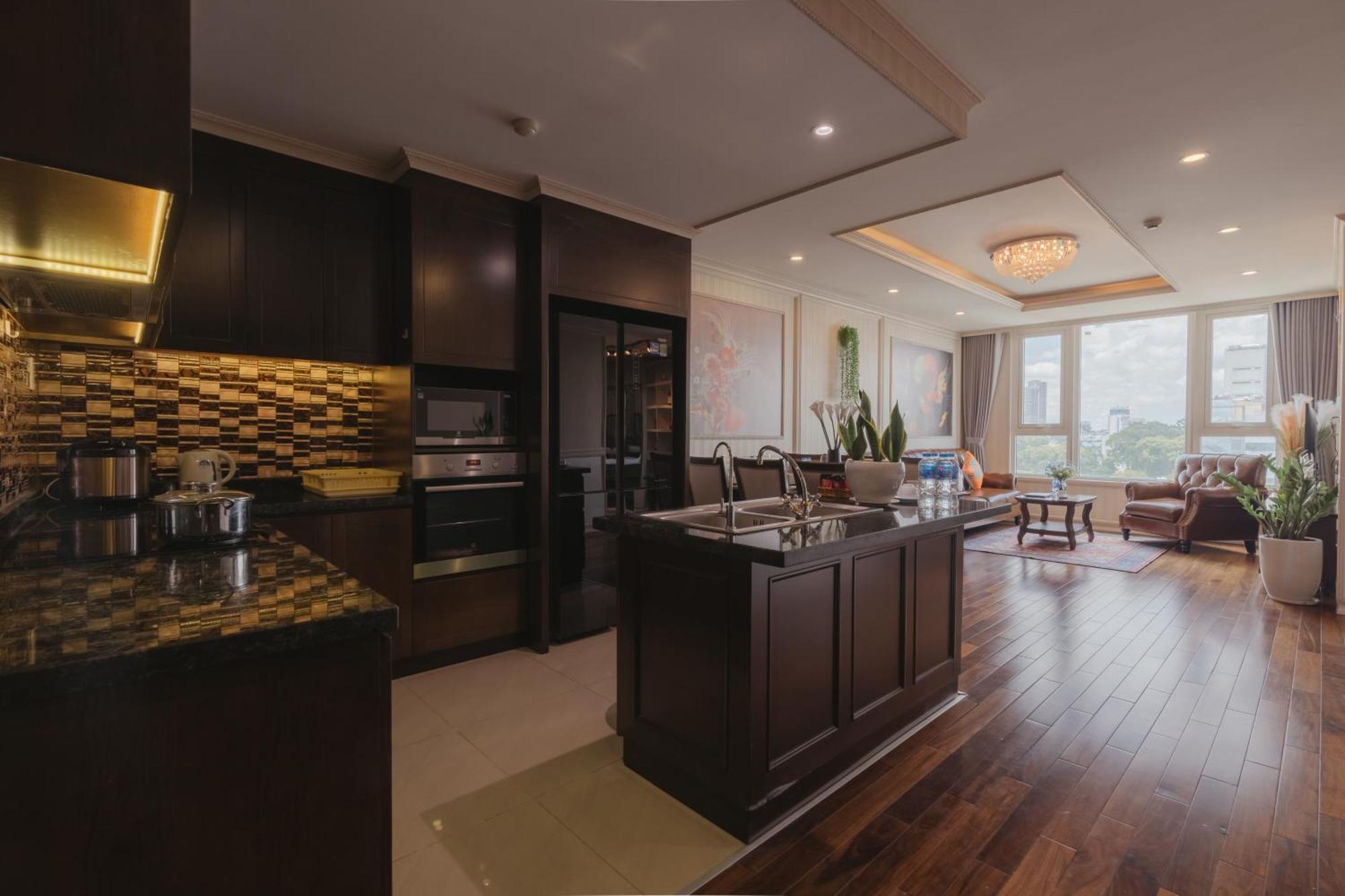 Leman Luxury * Ho Chi Minh City